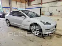 2018 Tesla Model 3 фото