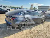 2018 Tesla Model 3 фото
