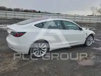 2018 Tesla Model 3 photo