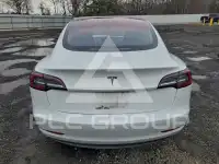 2018 Tesla Model 3 photo