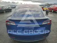 2018 Tesla Model 3 фото