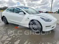 2018 Tesla Model 3 фото