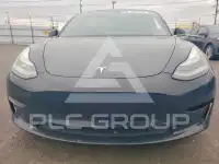 2018 Tesla Model 3 фото
