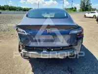 2018 Tesla Model 3 фото