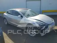 2018 Tesla Model 3 фото