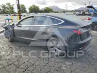 2018 Tesla Model 3 фото