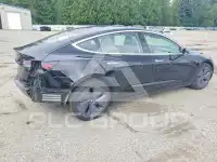2018 Tesla Model 3 фото