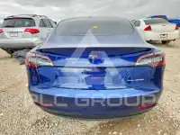 2018 Tesla Model 3 фото