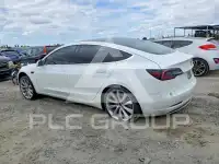 2018 Tesla Model 3 photo