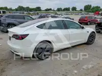 2018 Tesla Model 3 photo