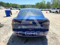 2018 Tesla Model 3 фото