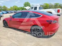 2018 Tesla Model 3 фото