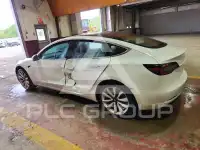 2018 Tesla Model 3 фото