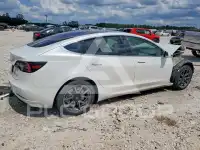 2018 Tesla Model 3 фото