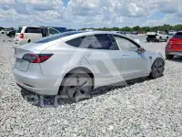 2018 Tesla Model 3 фото