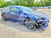 2018 Tesla Model 3 фото