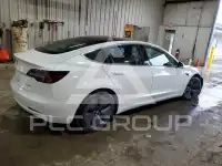2018 Tesla Model 3 photo