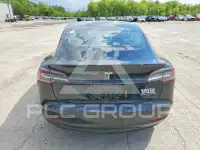 2018 Tesla Model 3 фото