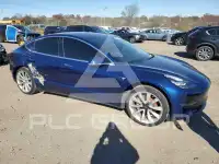 2018 Tesla Model 3 фото