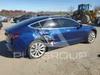 2018 Tesla Model 3 фото