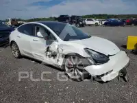 2018 Tesla Model 3 фото