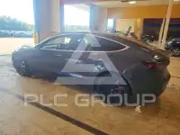 2018 Tesla Model 3 фото