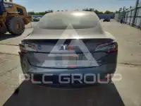 2018 Tesla Model 3 фото
