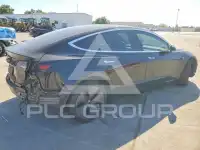 2018 Tesla Model 3 фото
