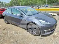 2018 Tesla Model 3 photo