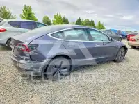 2018 Tesla Model 3 фото