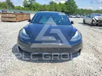 2018 Tesla Model 3 фото
