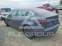 2018 Tesla Model 3 photo