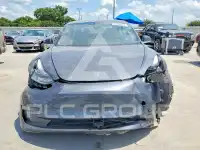 2018 Tesla Model 3 photo