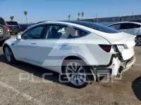 2018 Tesla Model 3 фото