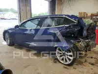 2018 Tesla Model 3 фото