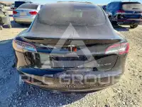 2018 Tesla Model 3 photo