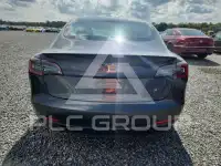 2018 Tesla Model 3 фото
