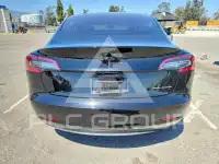 2018 Tesla Model 3 фото