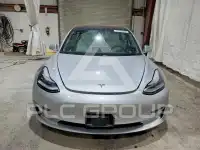 2018 Tesla Model 3 photo