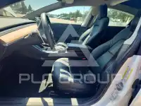 2018 Tesla Model 3 фото