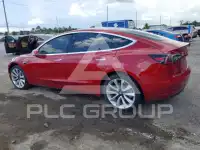 2018 Tesla Model 3 фото