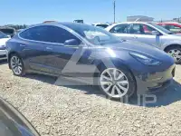 2018 Tesla Model 3 photo