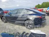 2018 Tesla Model 3 фото