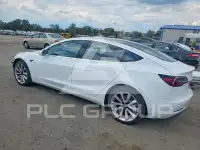 2018 Tesla Model 3 фото