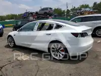 2018 Tesla Model 3 фото