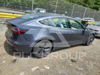 2018 Tesla Model 3 photo