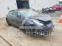 2018 Tesla Model 3 photo