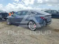 2018 Tesla Model 3 photo