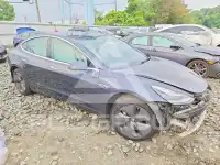 2018 Tesla Model 3 фото