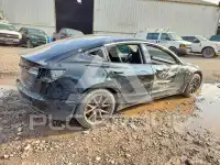 2018 Tesla Model 3 фото